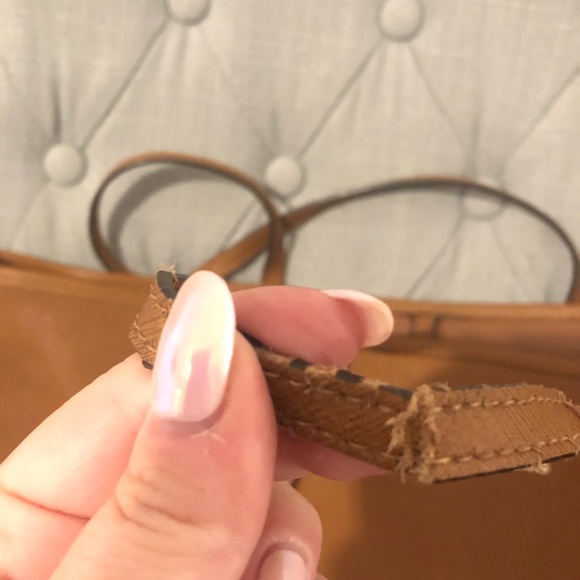 Large Micheal Kors tan coloured tote - Picture 4 of 7